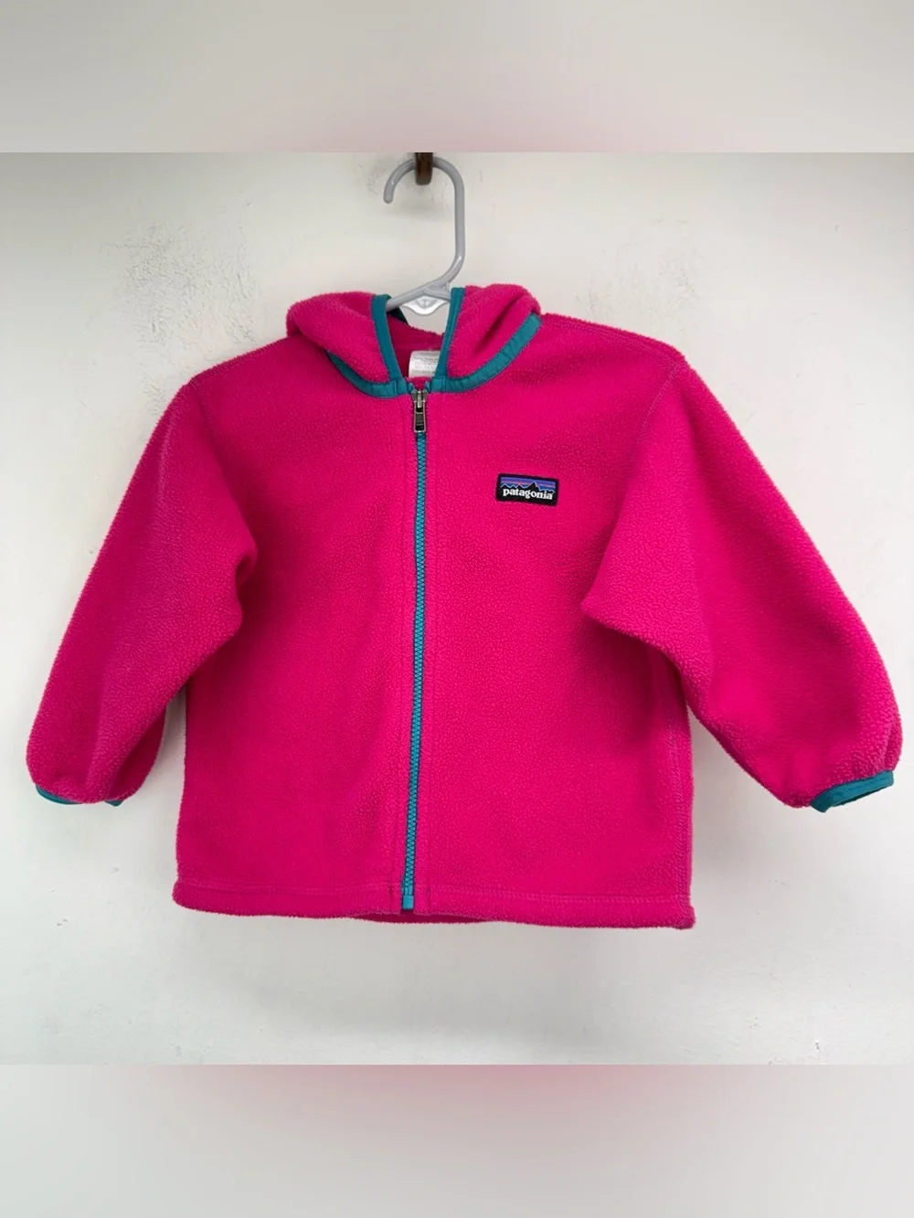 Patagonia size 18M Baby Toddler Pink Synchilla Fleece Hooded Cardigan Jacket
